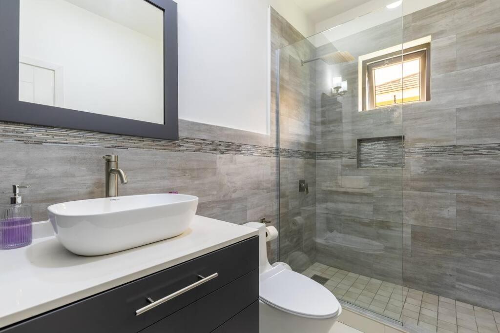 Sun Shine Luxury Villas 2 Bedroom Pool & Gym Ocho Rios St Ann Exterior foto